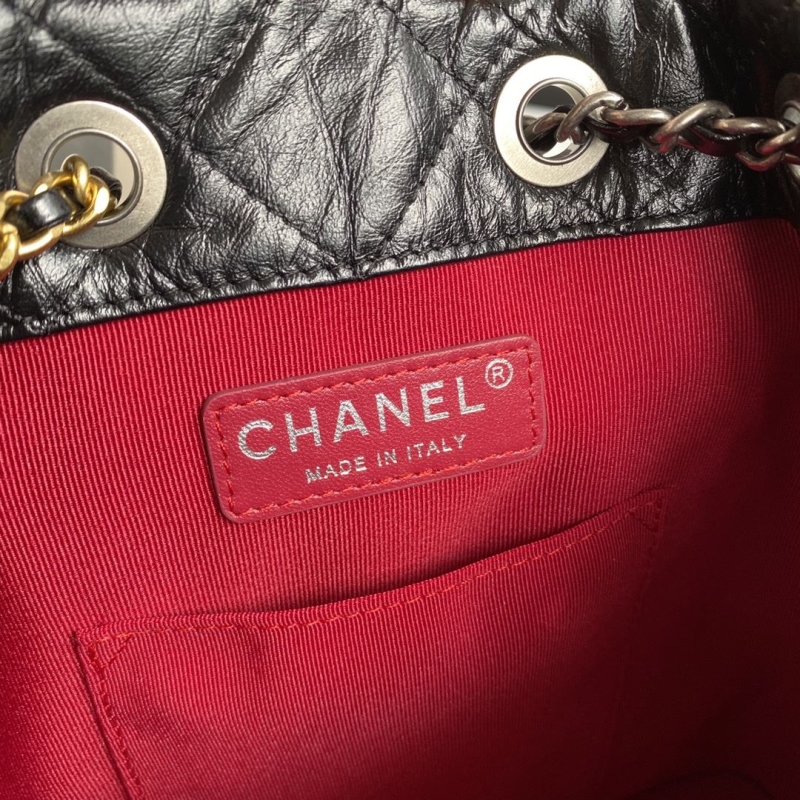 Ch**el bucket bags